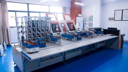 智慧工廠 計算機技術(shù)驅(qū)動的制造業(yè)革命