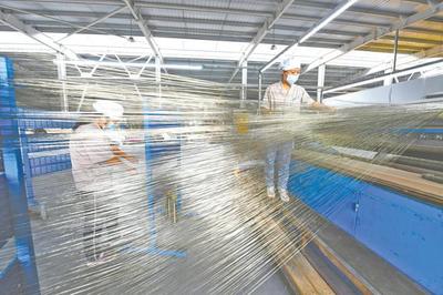 襄陽 把巖石織成布，新材料技術引領產業變革